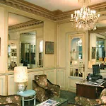Hotel Louvre Paryż