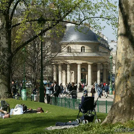 Szálloda Louvre 2*